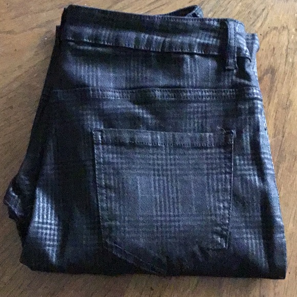 NEW Boohoo Black Plaid Faux Leather High Rise Pants - Picture 9 of 9